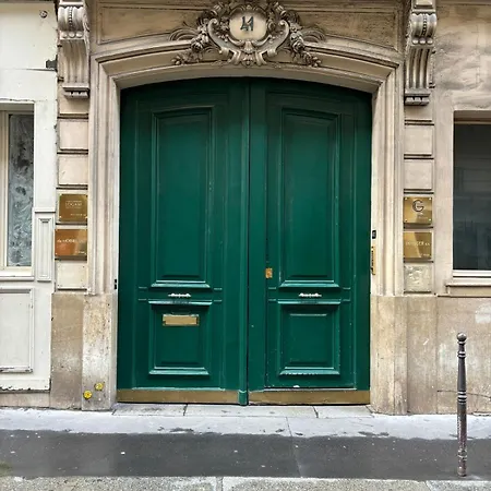 Apartment Champs Elysees Paris