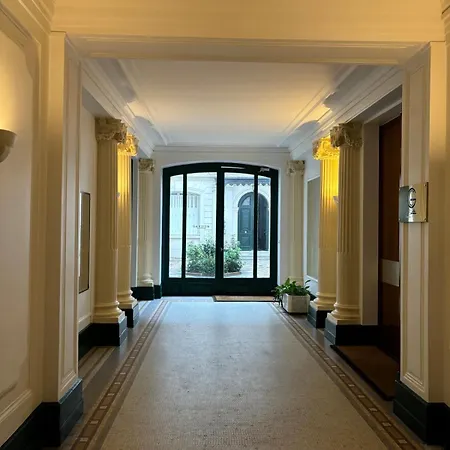 Apartment Champs Elysees